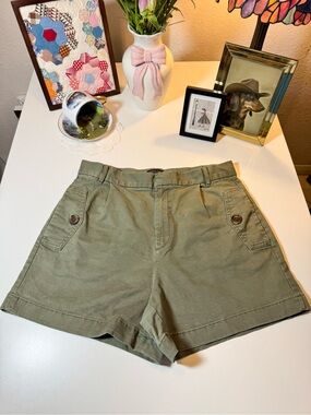 Banana Republic Women's High-Rise Utility Shorts in Olive Green / Khaki